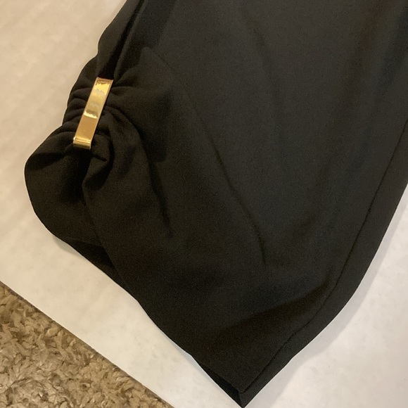 Cache black Capri style bottoms size 6 - Picture 3 of 12